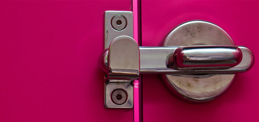 Childproof Gate Lock in Blythe, California