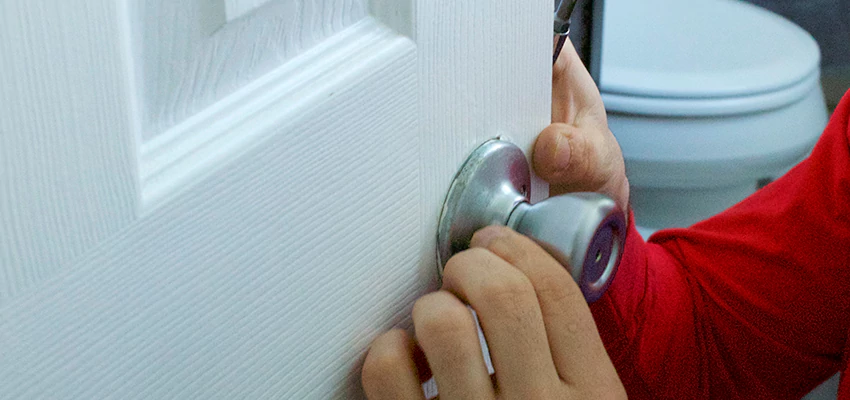 Vintage Door Knob Replacement in Blythe, CA